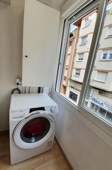 Acogedor Piso En El Centro De Sabinanigoアパートメント エクステリア 写真